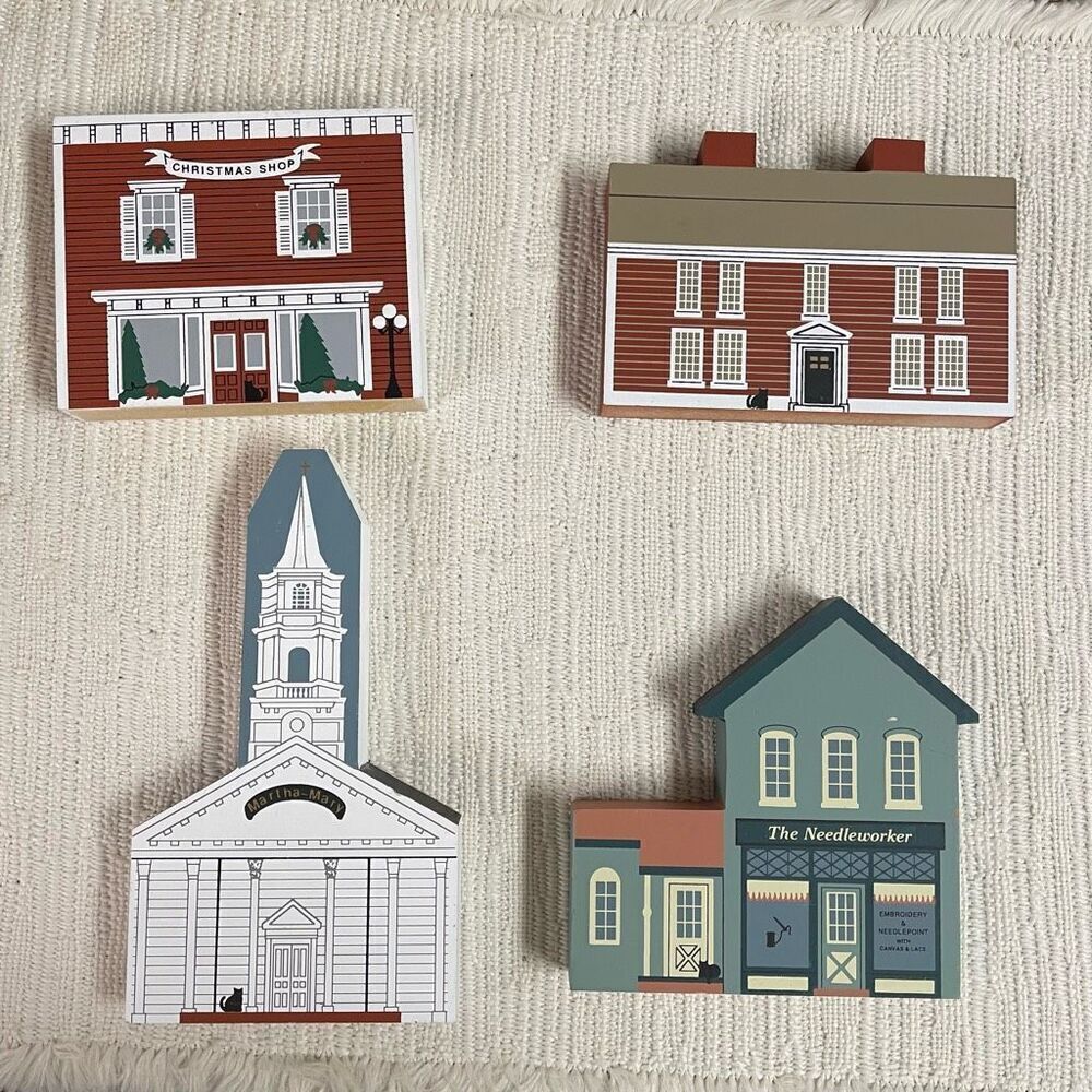 The Cats Meow Lot of 4 Wooden Home Decor Collectibles 1990’s Retro Vintage